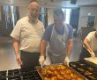 משה בן חמו נרתם, ומ'האצולה' יוצאות מנות חמות וטעימות לאלפי החיילים