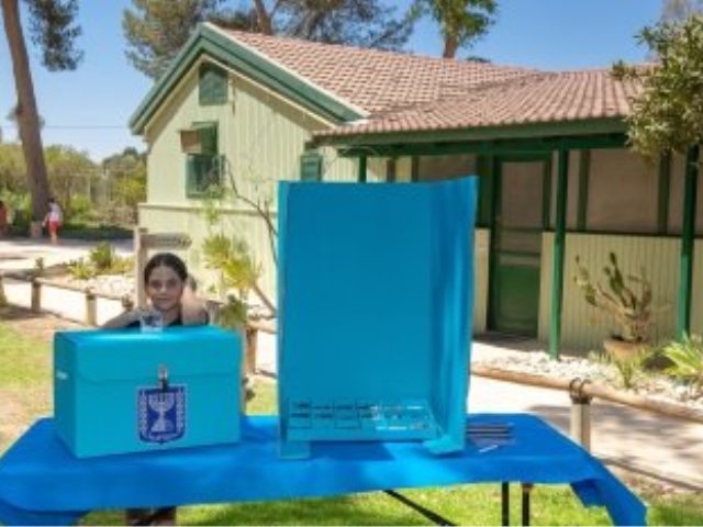 צריף בן גוריון צילום צביקה שמעיה